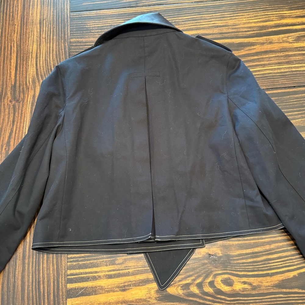 Helmut Lang NWT Black Cropped Trench Coat with Leather Accents - Picture 6 of 16